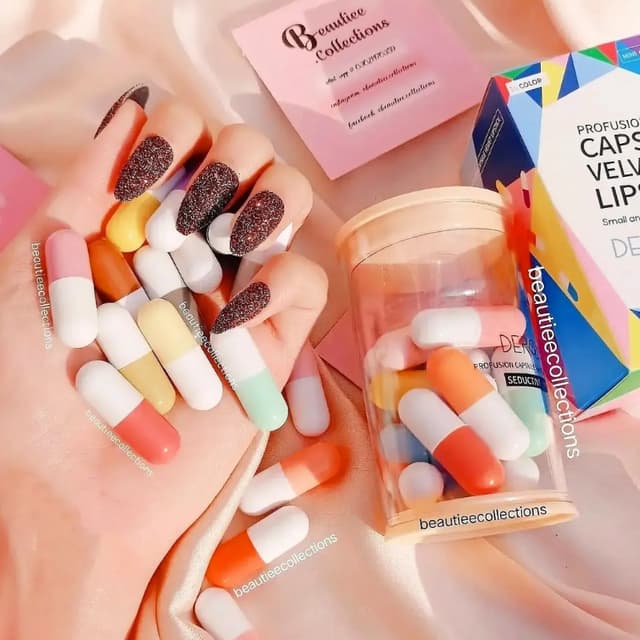 Derol capsule velvet lipstick jar  16 mini Lipsticks