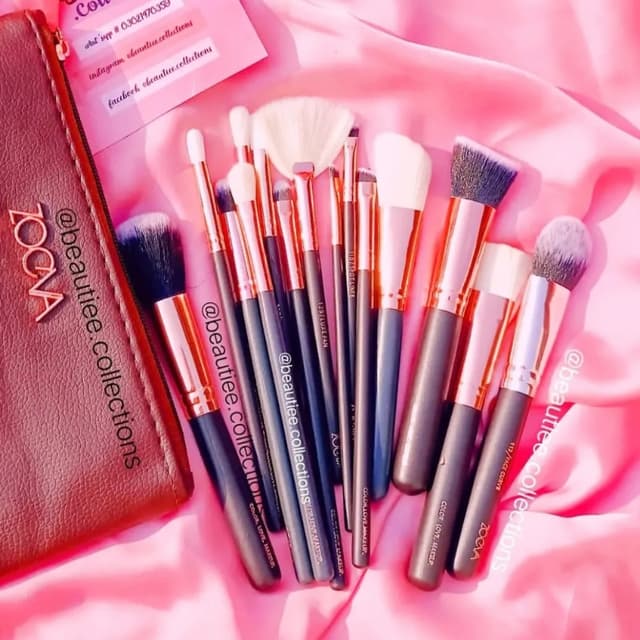 Zoeva professional makeup brushes set with pouch
