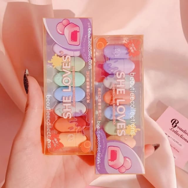 She loves  gum mini velvet lipsticks