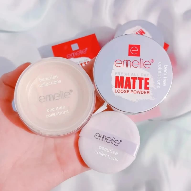 Emelie Matte Losse Powder