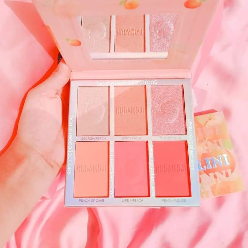 Huda blush highlighter palette