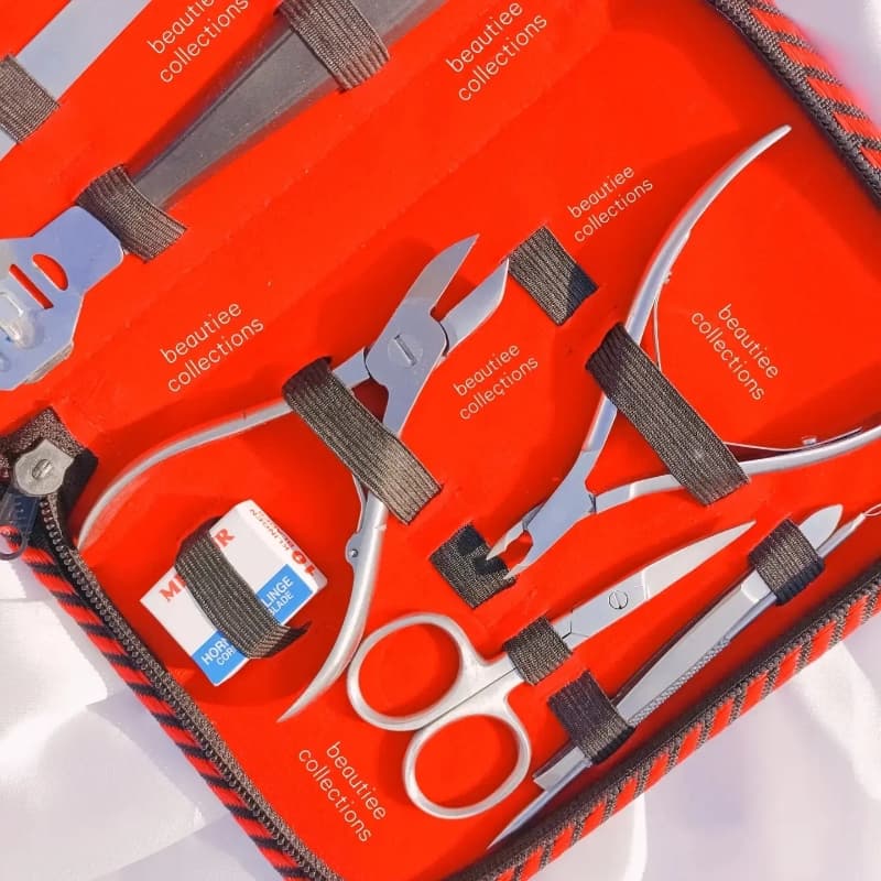 Meni Pedi perfect nail kit 