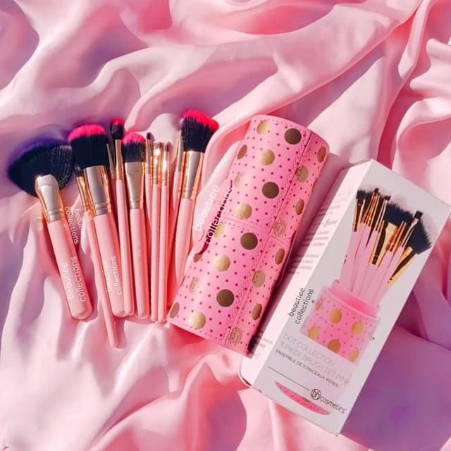Bh cosmetics polka dots brushes set with holder