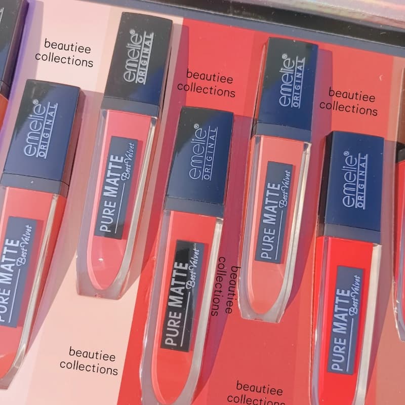 Emelie pure matte lip gloss trayb