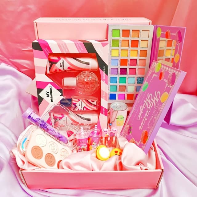 Dreamy Macrons Magic Box