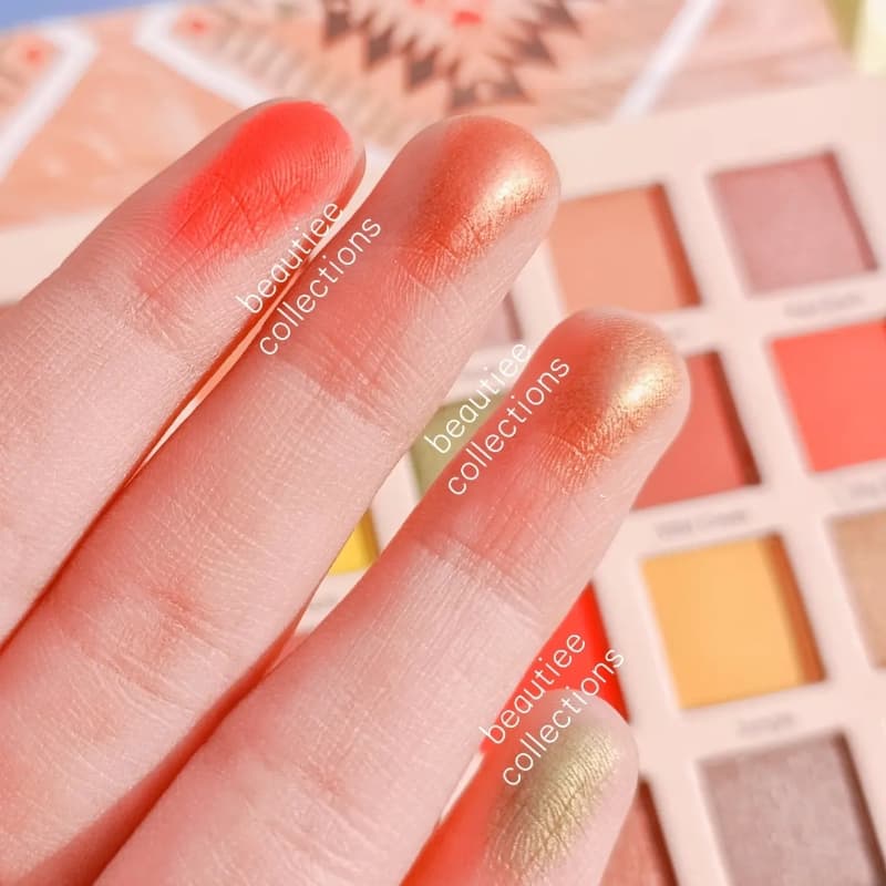 Sand Stone 32 Color Eyeshadow Palette