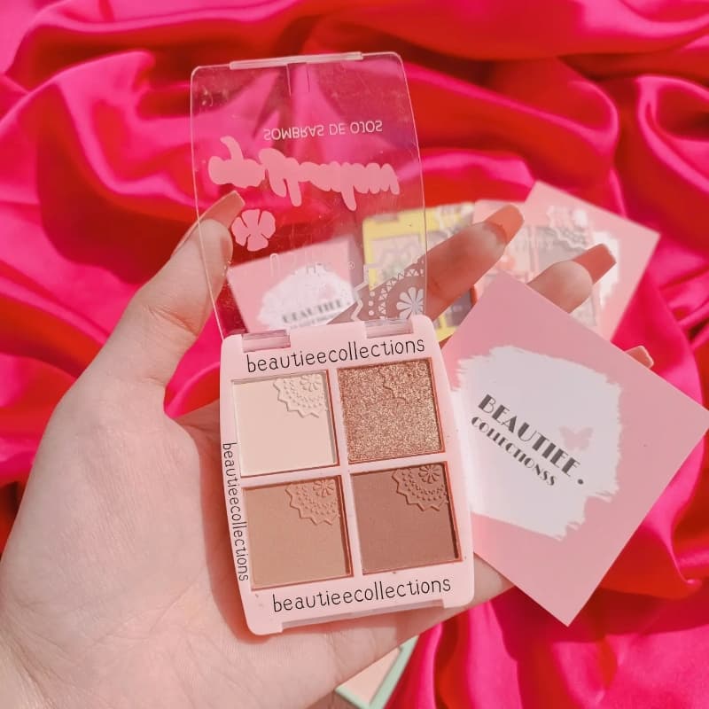Mini eyeshadow palette