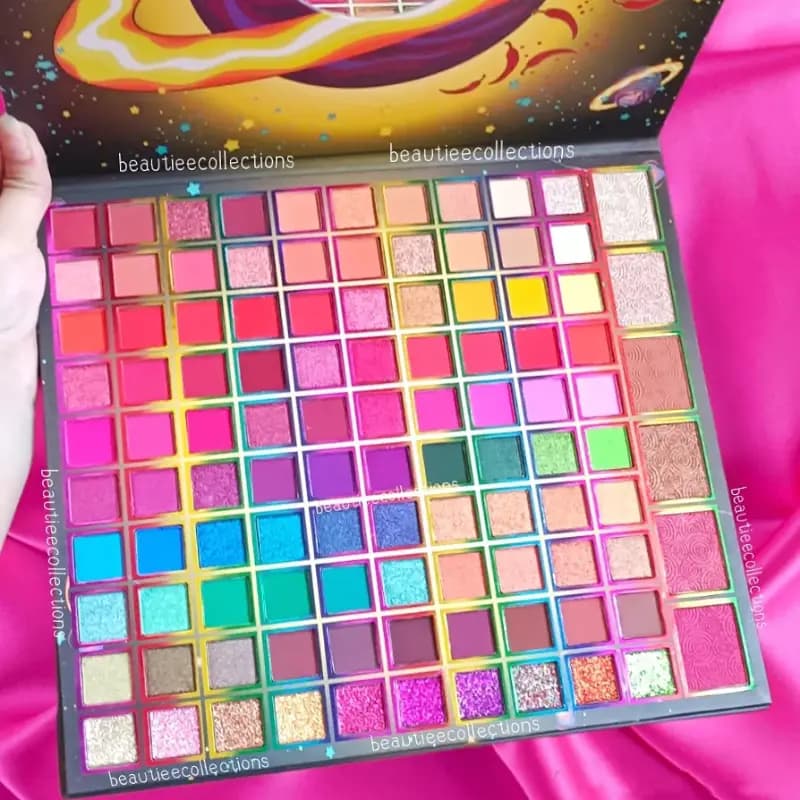 Naked Pretty Large Eyeshadow Palette 
