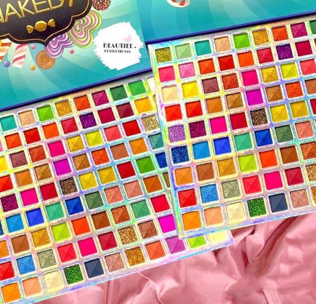Naked 4 Large Eye Shadow Pallet